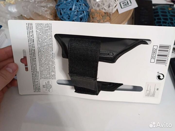 Чехол наручный для телефона новый