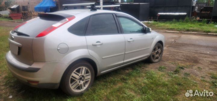 Ford Focus 1.6 AT, 2007, 300 000 км