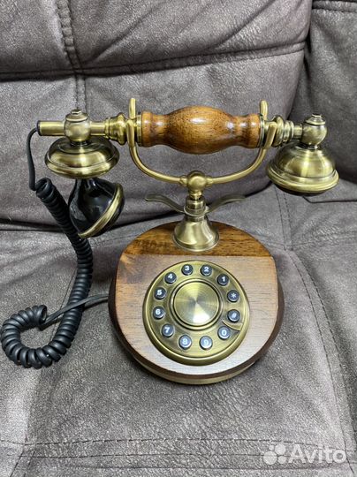 Стационарный телефон