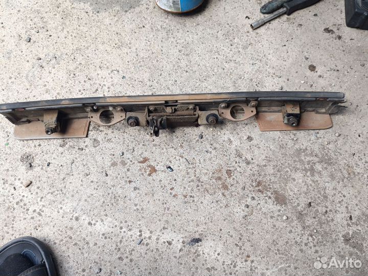 Планка Ниссан Серена 23 кузов