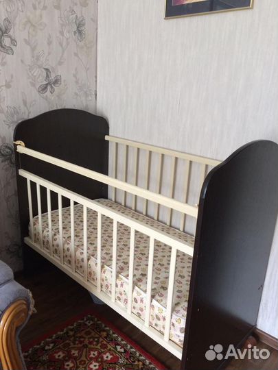 Детская кроватка