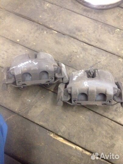 Супорт суппорт передний мерседес 164