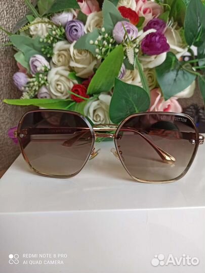 Солнцезащитные очки женские