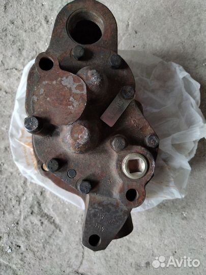 Насос масляный