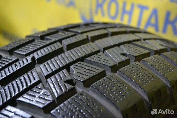 Yokohama Ice Guard IG50+ 215/65 R16