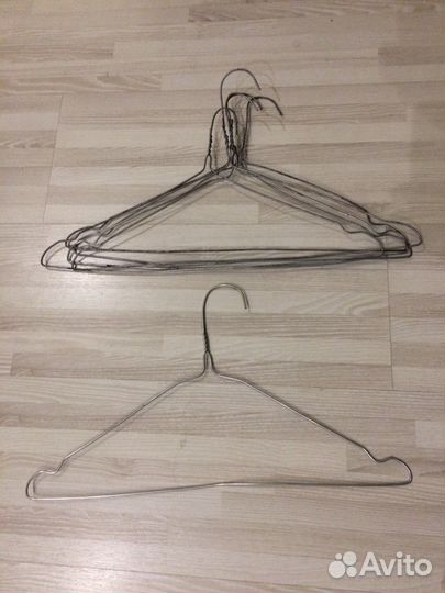 Вешалки