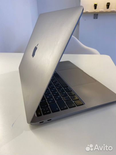MacBook Air 2020 i5
