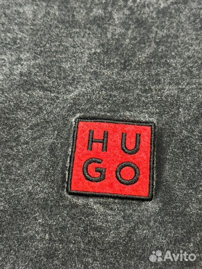 Футболка hugo
