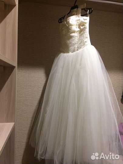 Платье шикарное на девочку