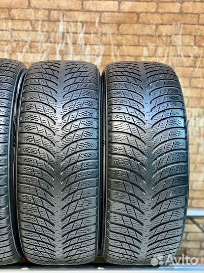 Marshal I'Zen MW15 215/55 R16