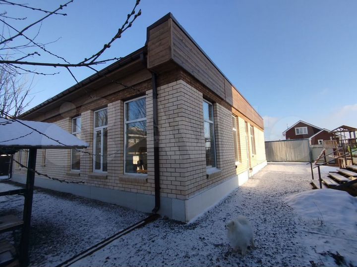 Дом 203 м² на участке 10 сот.