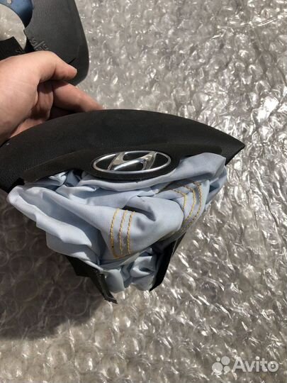 Различные подушки безопасности в рулевое колесо