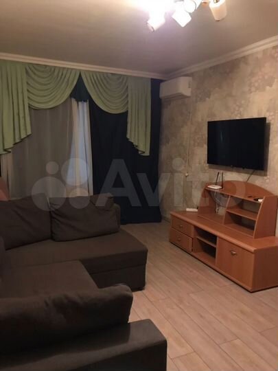2-к. квартира, 50 м², 1/5 эт.