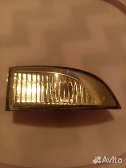 Повторитель поворотника в зеркало (правый) fluence