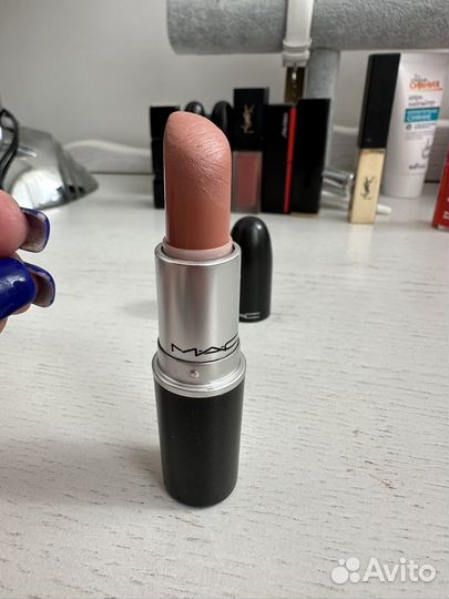 Помада Mac