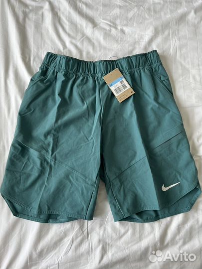 Теннисные шорты nike