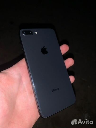 iPhone 8 plus 64gb