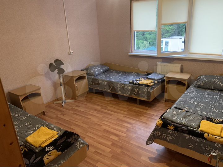 Комната 16 м² в 4-к., 3/3 эт.