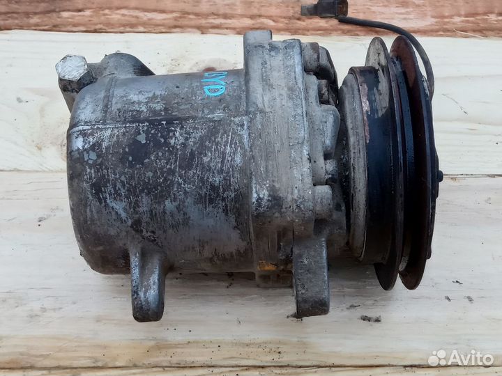 Компрессор кондиционера BYD Flyer