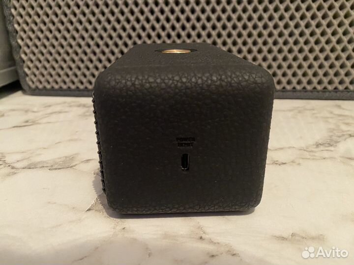 Блютуз колонка emberton II portable loudspeaker