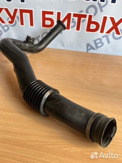 Патрубок воздушного фильтра cube 165752U001