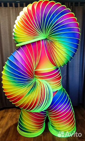 Человек пружина неоновое шоу