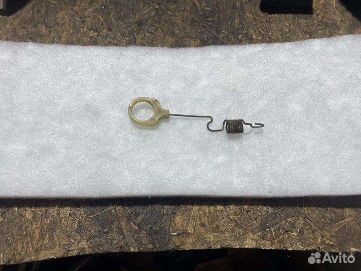 Фиксатор поворотника kia sportage 1