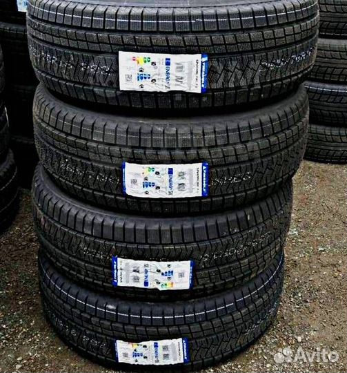 Triangle PL02 295/40 R20 110V