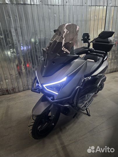 Скутер Jilang Z-MAX 50(150)