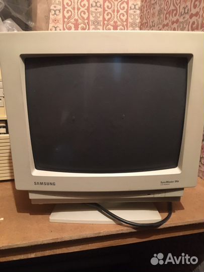 Монитор Samsung