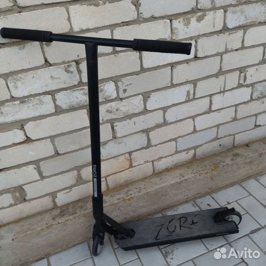 Самокат трюковый