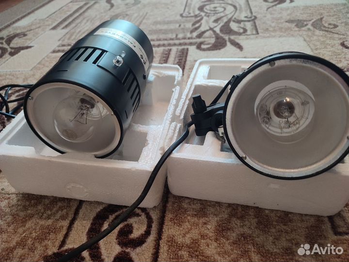 Falcon Eyes (SS-100MR) Студийная вспышка Falcon SS