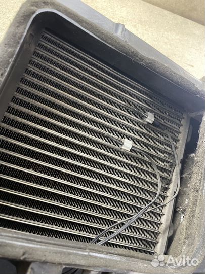 Корпус радиатора кондиционера Nissan Primera P11