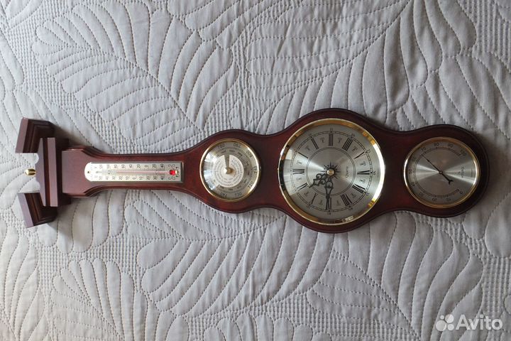 Метеостанция настенная новая + часы