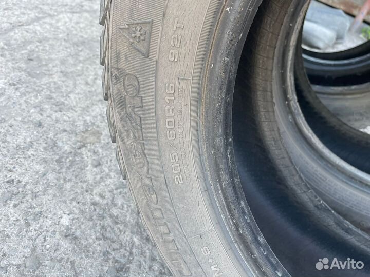 Goodyear UltraGrip Extreme 205/55 R16