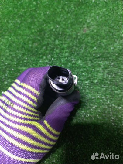 Клапан изменения фаз грм (клапан VVT-i) Audi A8 D3