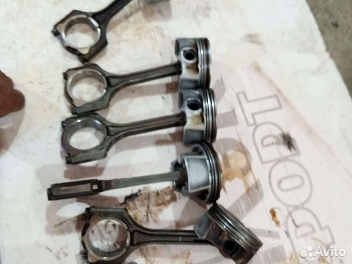 Поршень с шатуном Киа Оптима 4 2,0