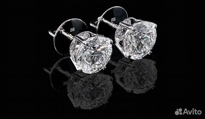 Золотые пусеты с бриллиантами