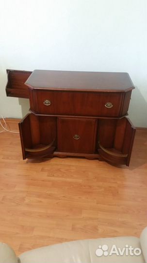 Элитная тумба под тв из массива