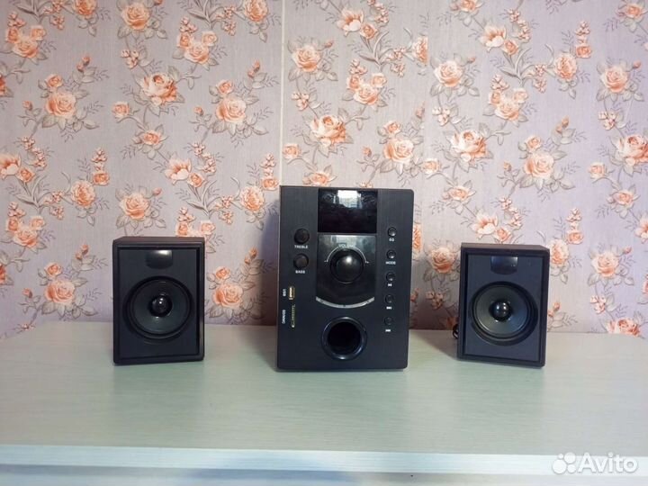 Музыкальный центр