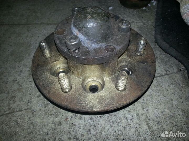 Ступица Опель-Фронтера