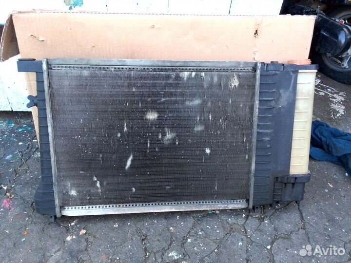 Радиатор BMW e34