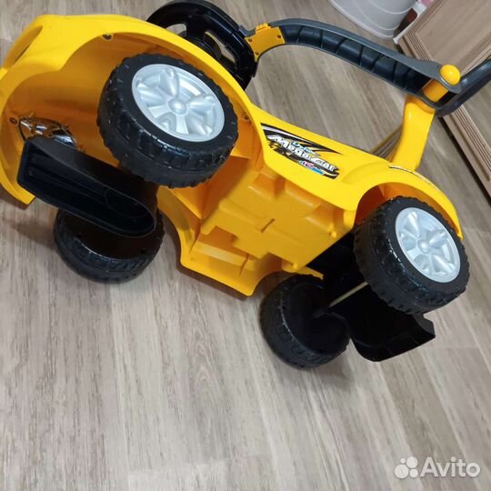 Машинка каталка