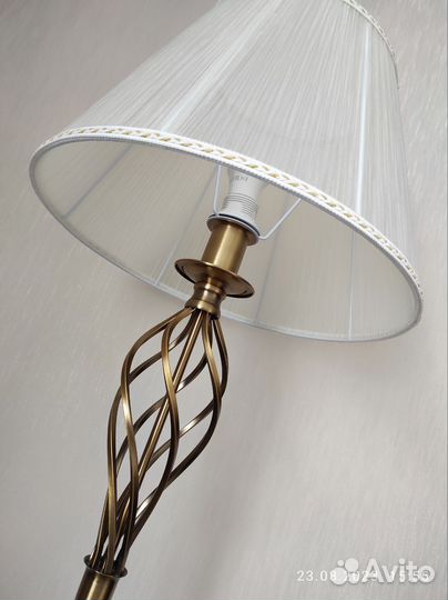 Торшер напольный