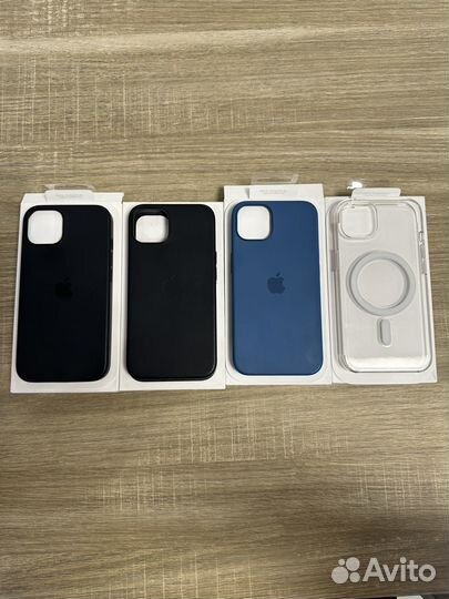 Чехлы на iPhone 13