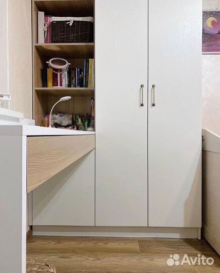 Шкаф купе с зеркалом