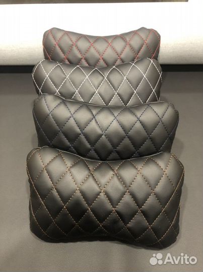 Автомобильная подушка на подголовник