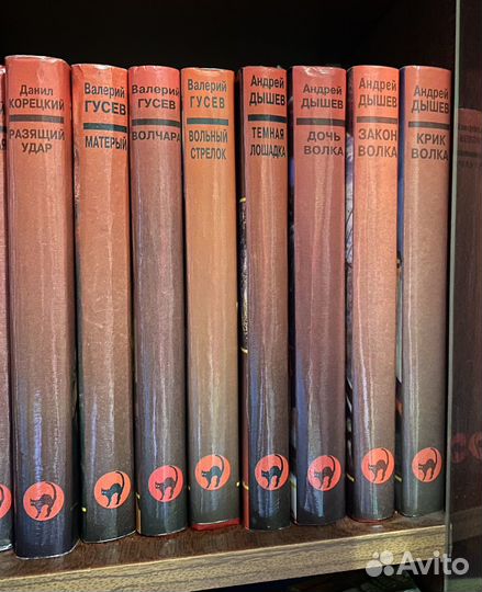 Книги детективы серии Черная кошка