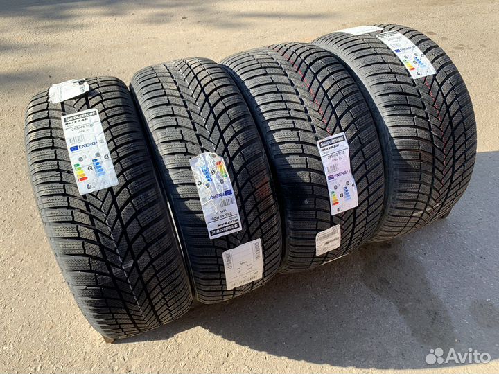 Bridgestone Blizzak LM-005 255/45 R20 и 285/40 R20