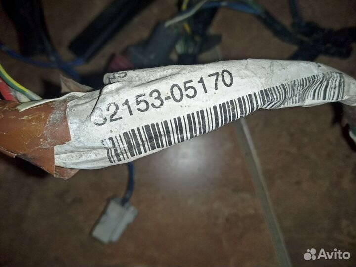 Проводка задней правой двери Тойота авенсис 2 т25